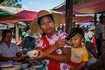 Myanmar Mom and Baby 1